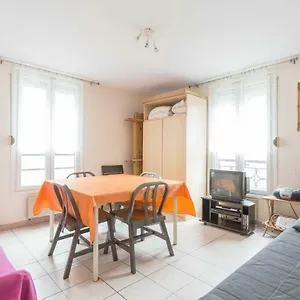  Appartement 2 Pièces Calme Et Central, 10ème